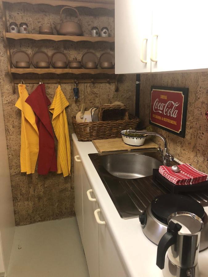 Privatzimmer Am Thunersee Apartment Leissigen Екстериор снимка