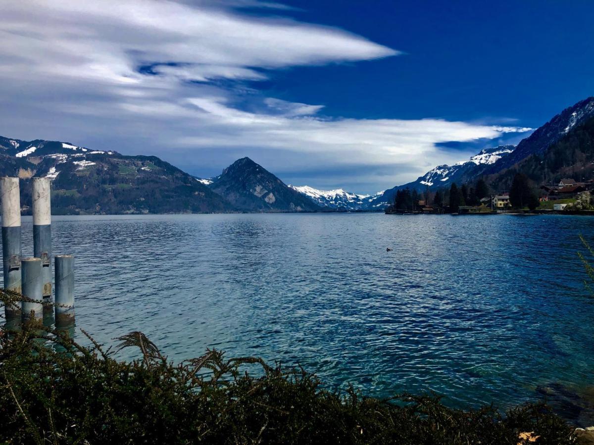 Privatzimmer Am Thunersee Apartment Leissigen Екстериор снимка